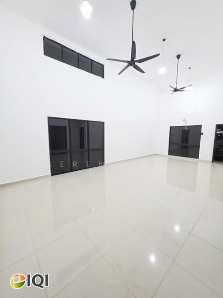 Rumah Kluster untuk Dijual di Bertam (Kepala Batas) - Serene Tan - Living Room - PropertyGuru.com.my
