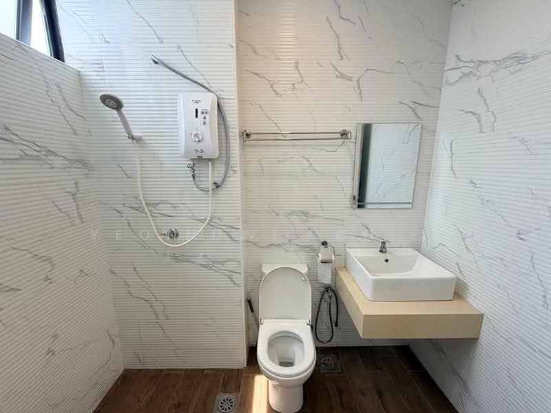 Kondominium untuk Dijual di The Quartz Residence - Andy Yong - Bathroom - PropertyGuru.com.my