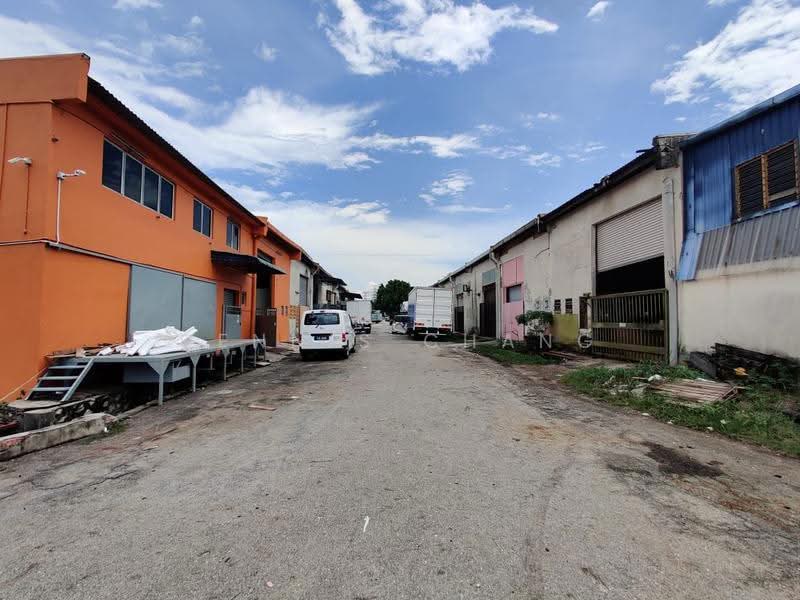 Terrace Factory for Rent in Taman Perindustrian Taming Jaya (Balakong) - Dennis Chang - Exterior - PropertyGuru.com.my
