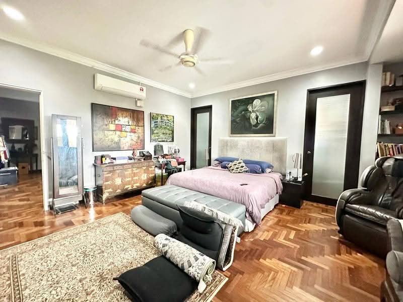Semi-Detached House for Sale in Subang (Selangor) - Asyraf Aman - Bedroom - PropertyGuru.com.my
