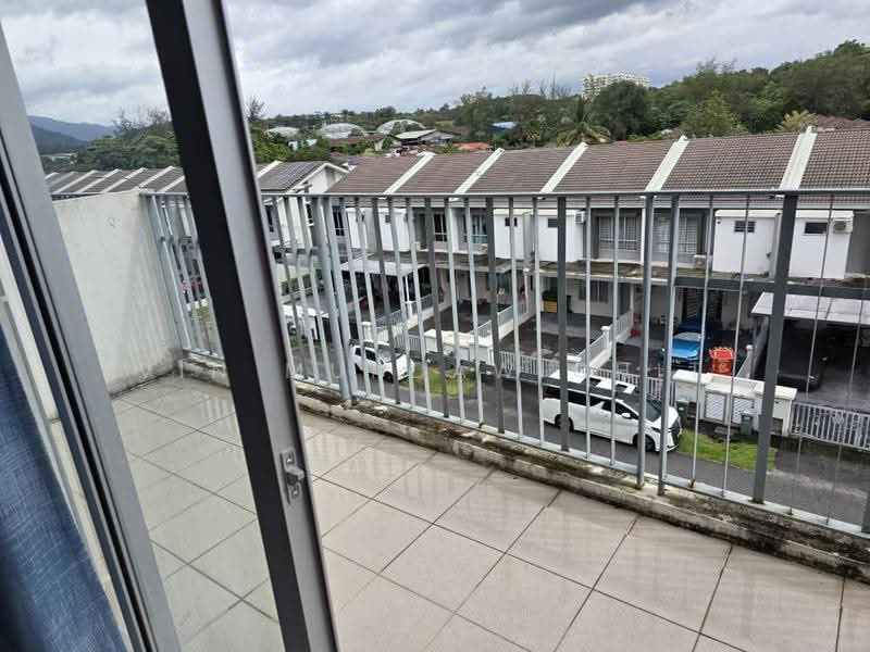 Rumah Teres 2-Tingkat untuk Disewa di Semenyih (Selangor) - Vin Mukdawichit - Exterior - PropertyGuru.com.my