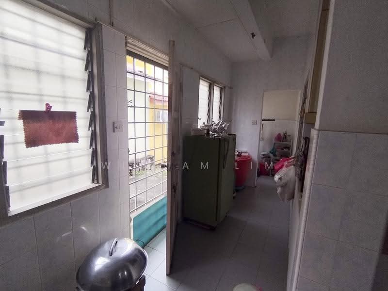 Rumah Teres 2-Tingkat untuk Dijual di Bandar Kinrara Seksyen 1 (Bandar Kinrara) - William Lim - Kitchen - PropertyGuru.com.my