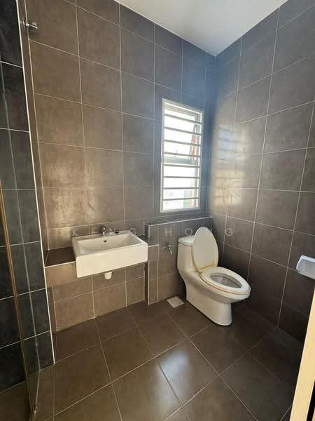 2-storey Terraced House for Sale in Bandar Seri Coalfields (Sungai Buloh) - Keng Hong - PropertyGuru.com.my