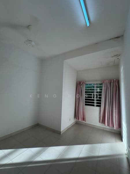 2-storey Terraced House for Sale in Bandar Seri Coalfields (Sungai Buloh) - Keng Hong - PropertyGuru.com.my