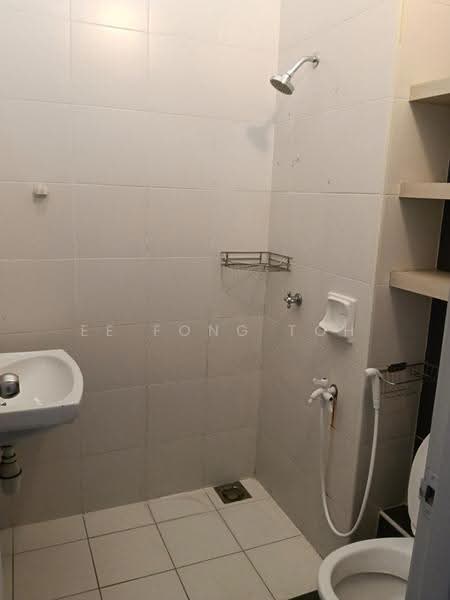 Rumah Teres 2-Tingkat untuk Dijual di Setia Tropika (Johor Bahru) - Ee Fong Toh - Bathroom - PropertyGuru.com.my