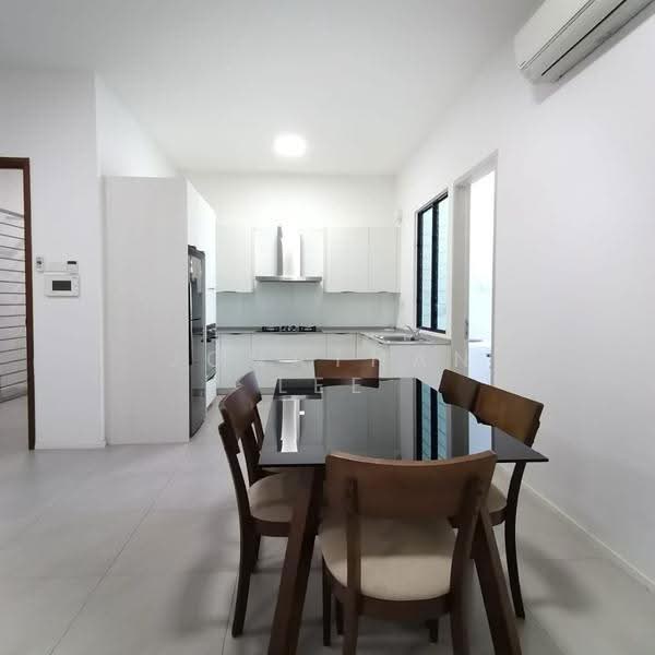 Condominium for Rent at Mira Residence - Jonathan Lee - Kitchen - PropertyGuru.com.my