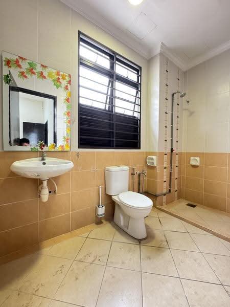 Terraced House for Sale in Bandar Kinrara Seksyen 5 (Bandar Kinrara) - Jayden Lee - Bathroom - PropertyGuru.com.my