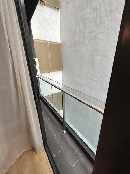 Kediaman Servis untuk Disewa di Cube 8 Teens - Win Tan - Balcony - PropertyGuru.com.my