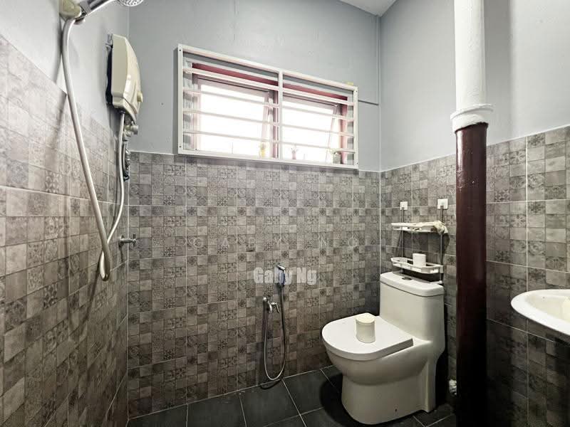 2-storey Terraced House for Sale in Taman Suria Jaya (Cheras) - Gaby Ng - Bathroom - PropertyGuru.com.my