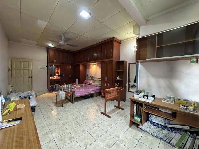 2-storey Terraced House for Sale in Bukit Jelutong (Shah Alam) - Fazri Omar - PropertyGuru.com.my