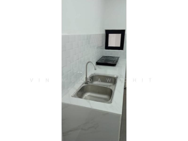 Condominium for Rent at Hillpark Residence - Vin Mukdawichit - Kitchen - PropertyGuru.com.my