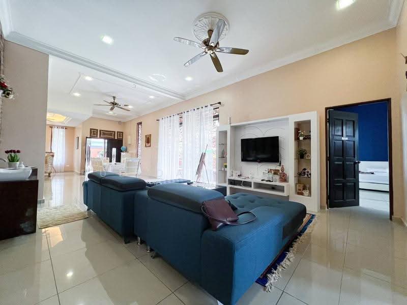 Bungalow House untuk Dijual di Hulu Langat (Selangor) - Rushdan Sahar - Living Room - PropertyGuru.com.my