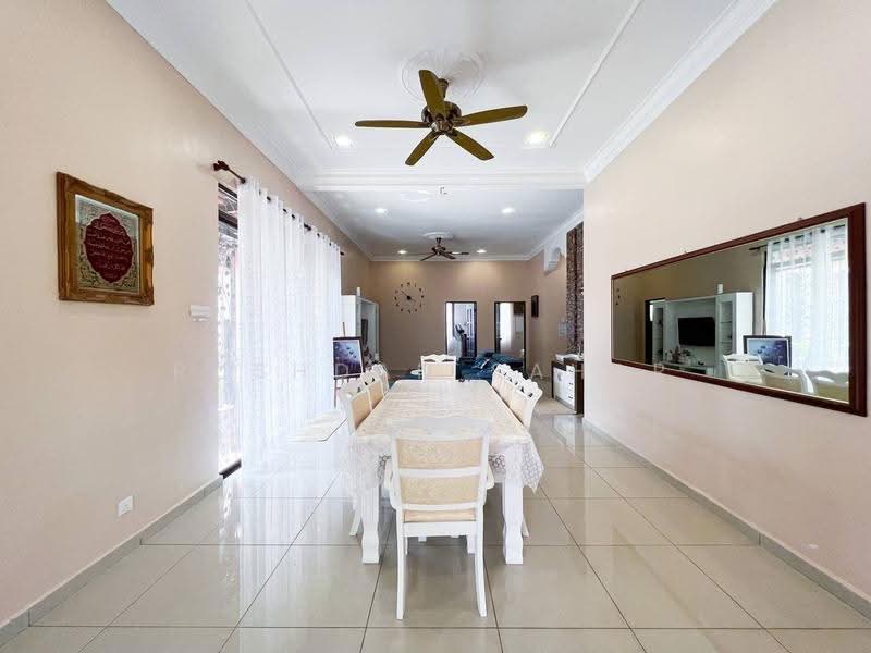 Bungalow House untuk Dijual di Hulu Langat (Selangor) - Rushdan Sahar - Dining Room - PropertyGuru.com.my