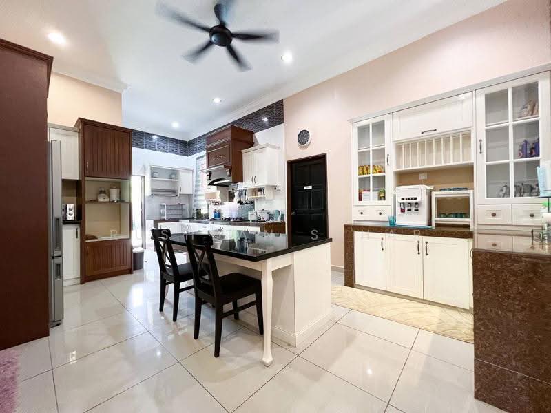Bungalow House untuk Dijual di Hulu Langat (Selangor) - Rushdan Sahar - Kitchen - PropertyGuru.com.my