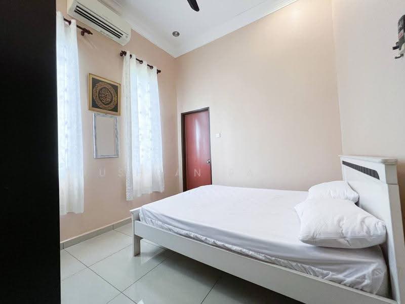 Bungalow House untuk Dijual di Hulu Langat (Selangor) - Rushdan Sahar - Bedroom - PropertyGuru.com.my