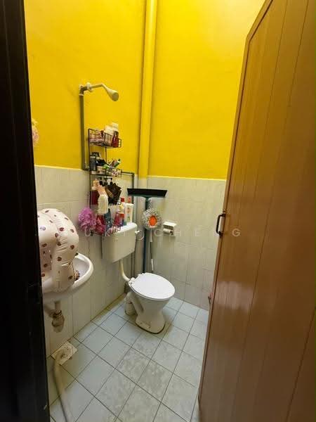 Rumah Teres 1-Tingkat untuk Dijual di Taman Sri Saujana (Kota Tinggi) - Yuki Cheng - Bathroom - PropertyGuru.com.my