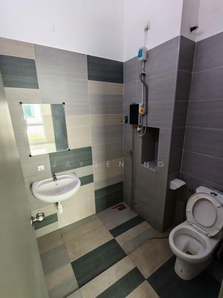 Cluster House for Sale in Kangkar Pulai (Skudai) - Jayden Ng - Bathroom - PropertyGuru.com.my