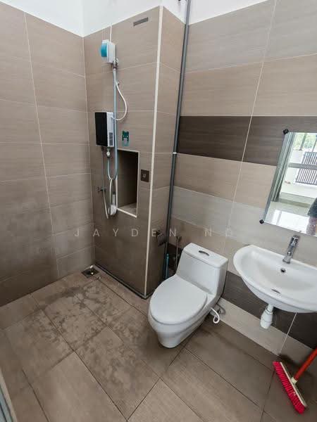 Cluster House for Sale in Kangkar Pulai (Skudai) - Jayden Ng - Bathroom - PropertyGuru.com.my