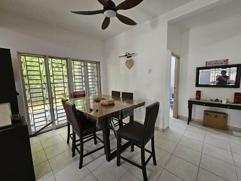 2-storey Terraced House for Sale in Taman Putra Prima (Puchong) - Jason Keong - Dining Room - PropertyGuru.com.my