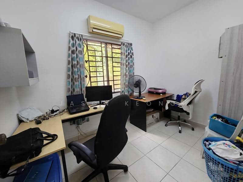 2-storey Terraced House for Sale in Taman Putra Prima (Puchong) - Jason Keong - Study - PropertyGuru.com.my
