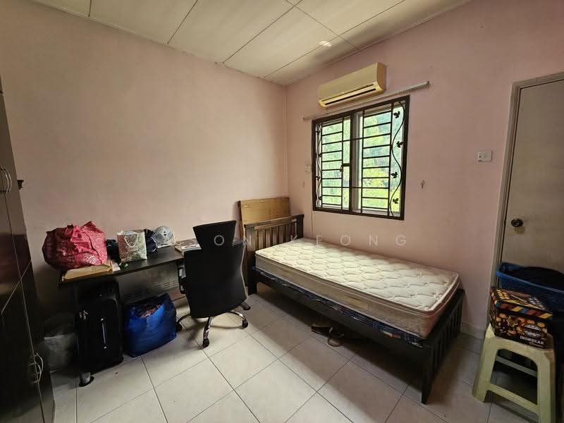 2-storey Terraced House for Sale in Taman Putra Prima (Puchong) - Jason Keong - Bedroom - PropertyGuru.com.my