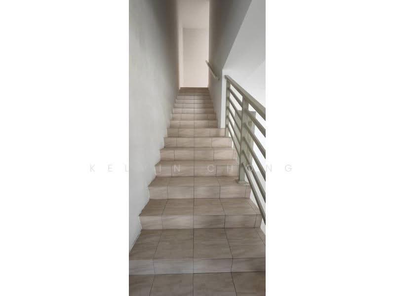 Rumah Teres 2-Tingkat untuk Dijual di Lahat (Perak) - Kelvin Chong - Corridor - PropertyGuru.com.my