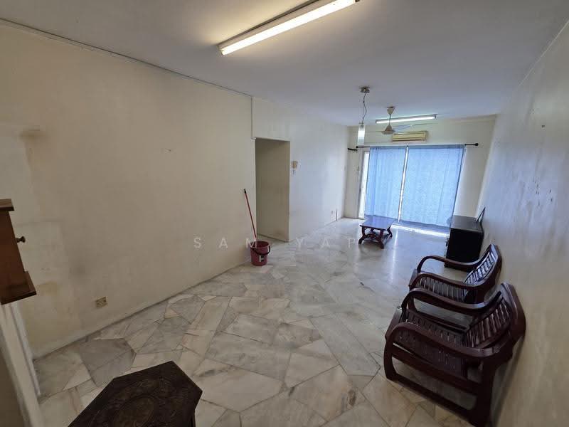 Pangsapuri untuk Dijual di Akasia Apartment - Sam Yap - Living Room - PropertyGuru.com.my