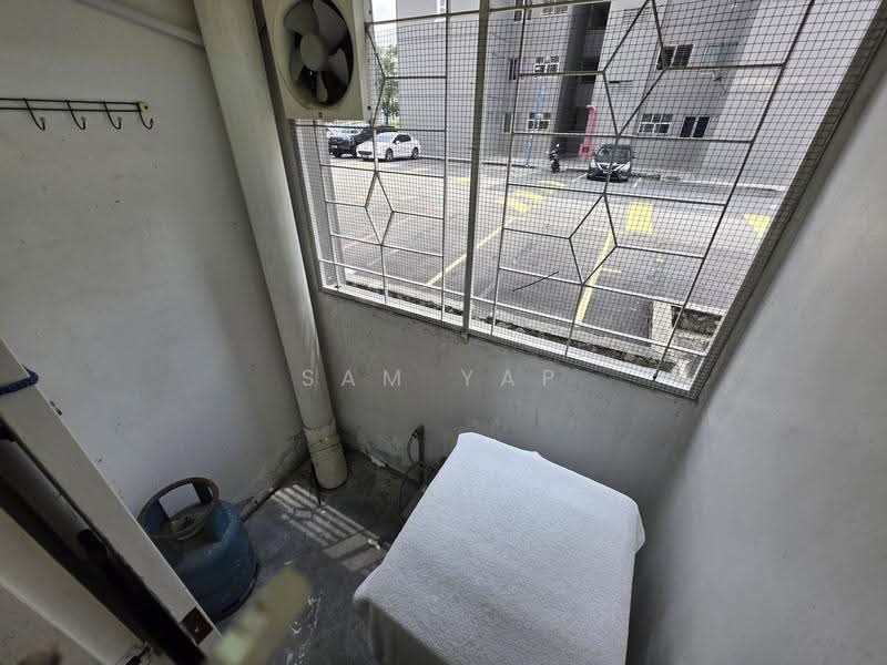 Pangsapuri untuk Dijual di Akasia Apartment - Sam Yap - Balcony - PropertyGuru.com.my