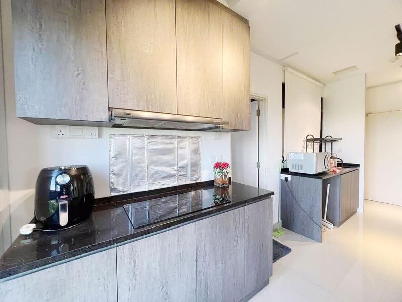 Service Residence for Rent at Ramada Meridin - Danny Yap - Kitchen - PropertyGuru.com.my