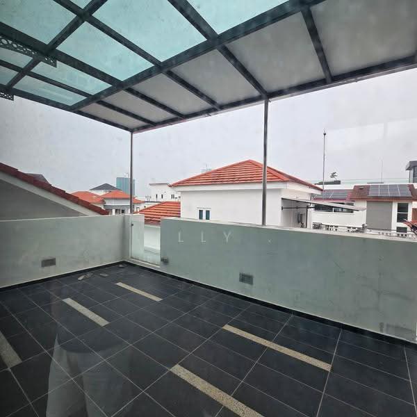 Bungalow House untuk Dijual di Tanjung Tokong (Penang) - Lilly . - Balcony - PropertyGuru.com.my
