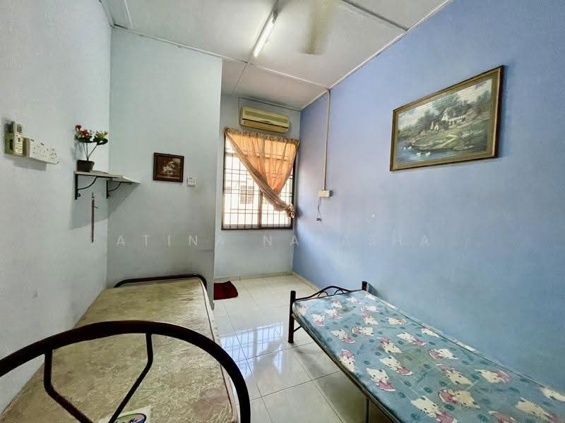 Rumah Teres 2-Tingkat untuk Dijual di Bukit Ubi (Kuantan) - Atina Natasha - Bedroom - PropertyGuru.com.my