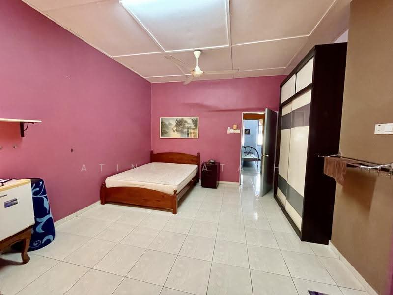 Rumah Teres 2-Tingkat untuk Dijual di Bukit Ubi (Kuantan) - Atina Natasha - Bedroom - PropertyGuru.com.my