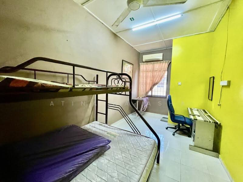 Rumah Teres 2-Tingkat untuk Dijual di Bukit Ubi (Kuantan) - Atina Natasha - Bedroom - PropertyGuru.com.my