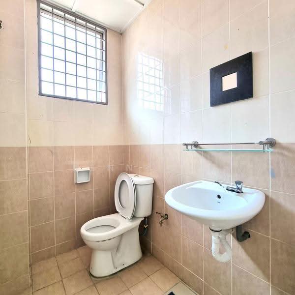 2-storey Terraced House for Rent in Bandar Sungai Long (Selangor) - Benny Lee - Bathroom - PropertyGuru.com.my