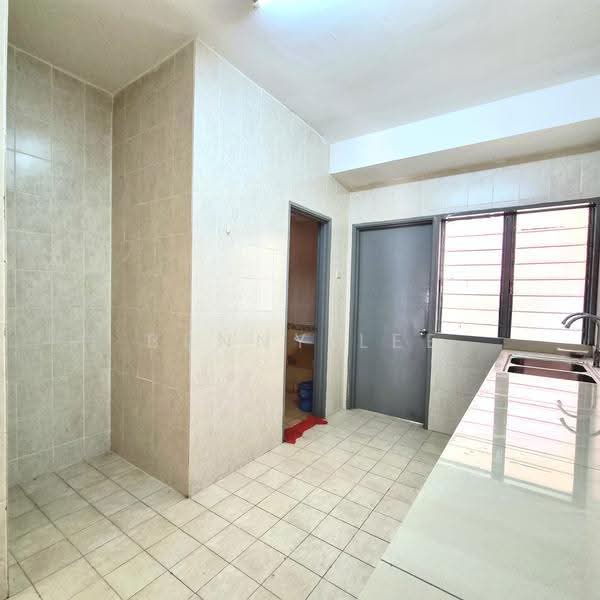 2-storey Terraced House for Rent in Bandar Sungai Long (Selangor) - Benny Lee - Kitchen - PropertyGuru.com.my