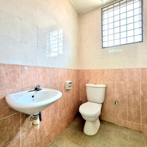 2-storey Terraced House for Rent in Bandar Sungai Long (Selangor) - Benny Lee - Bathroom - PropertyGuru.com.my