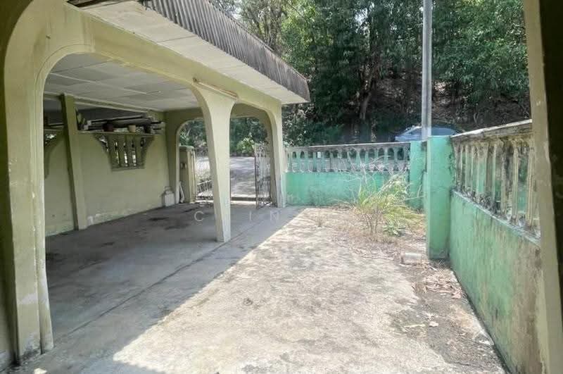 Rumah Teres 1-Tingkat untuk Dijual di Ayer Keroh (Melaka) - CHIN FN - Exterior - PropertyGuru.com.my