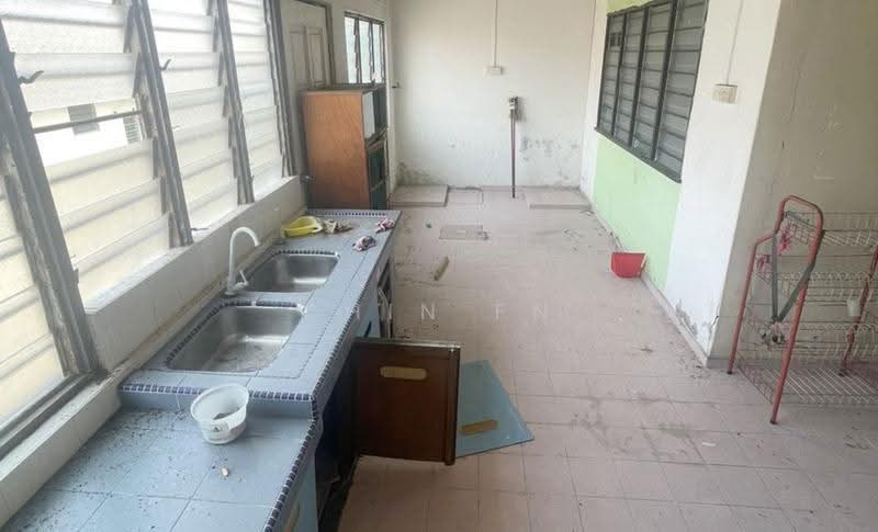 Rumah Teres 1-Tingkat untuk Dijual di Ayer Keroh (Melaka) - CHIN FN - Kitchen - PropertyGuru.com.my