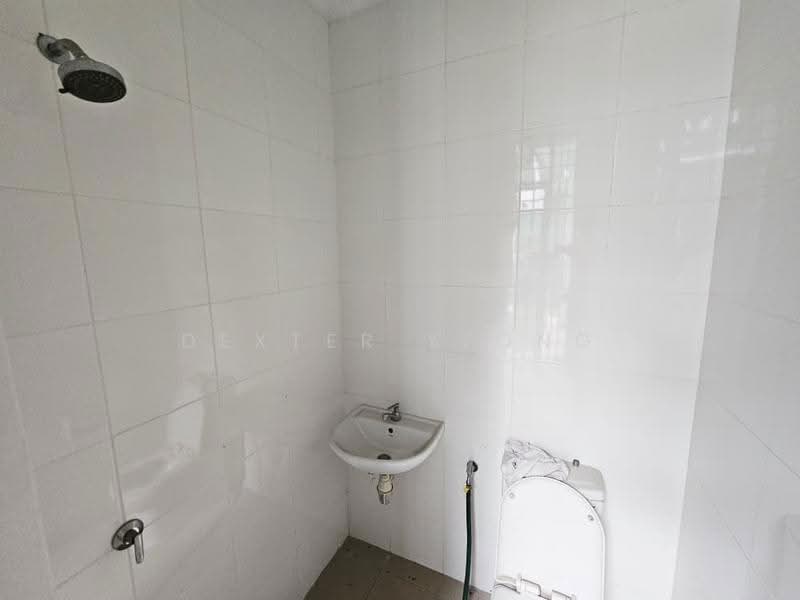 Cluster House for Sale in Eco Majestic (Semenyih) - Dexter Yeong - Bathroom - PropertyGuru.com.my