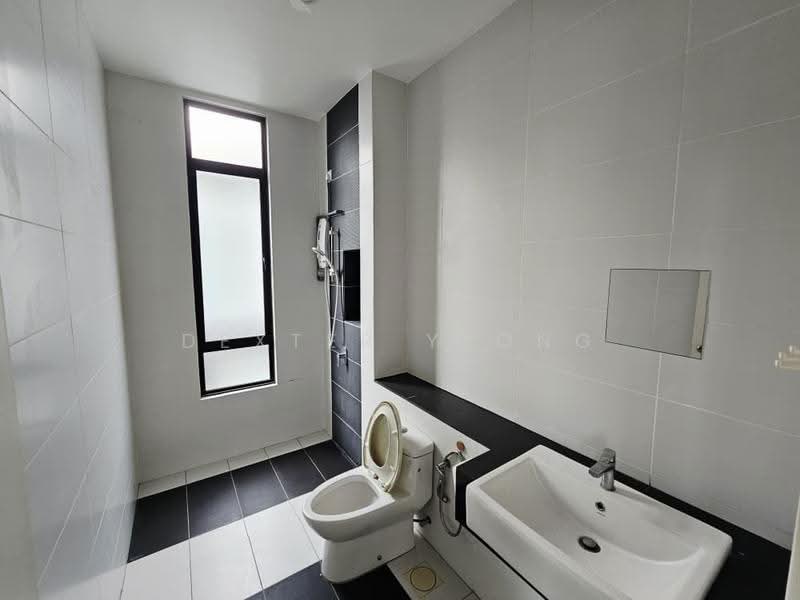 Cluster House for Sale in Eco Majestic (Semenyih) - Dexter Yeong - Bathroom - PropertyGuru.com.my