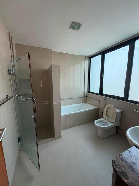 Rumah Berkembar untuk Disewa di Batu Uban (Gelugor) - CK Goh - Bathroom - PropertyGuru.com.my