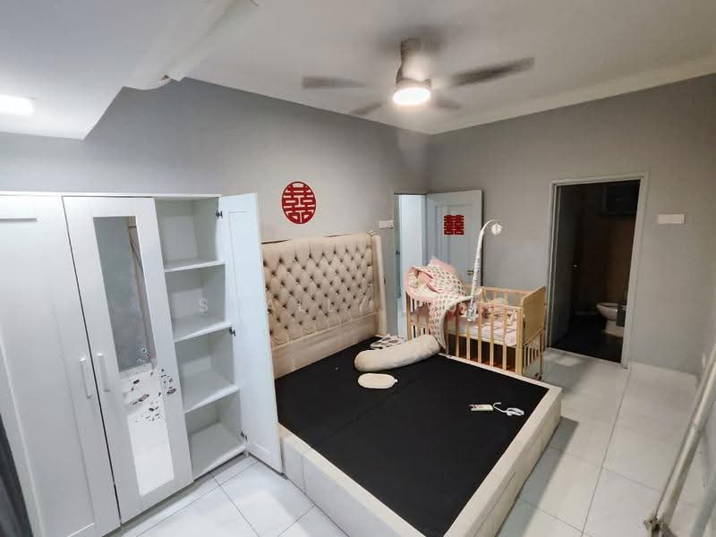 Pangsapuri untuk Disewa di Sri Teratai Apartment - Shally Pun - Bedroom - PropertyGuru.com.my