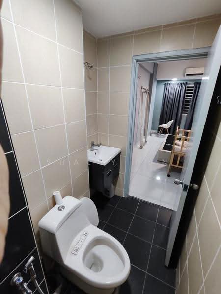 Pangsapuri untuk Disewa di Sri Teratai Apartment - Shally Pun - Bathroom - PropertyGuru.com.my