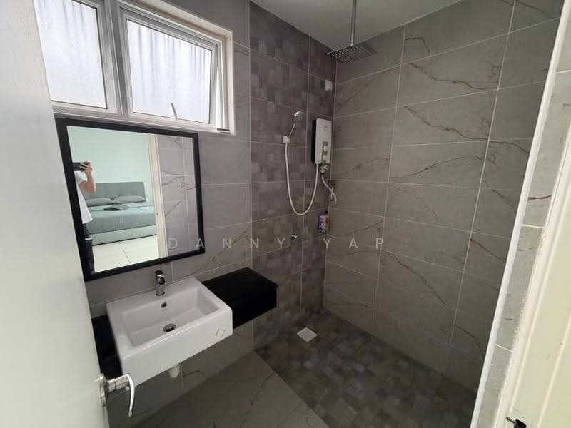 Service Residence for Rent at Pinnacle Tower - Danny Yap - Bathroom - PropertyGuru.com.my