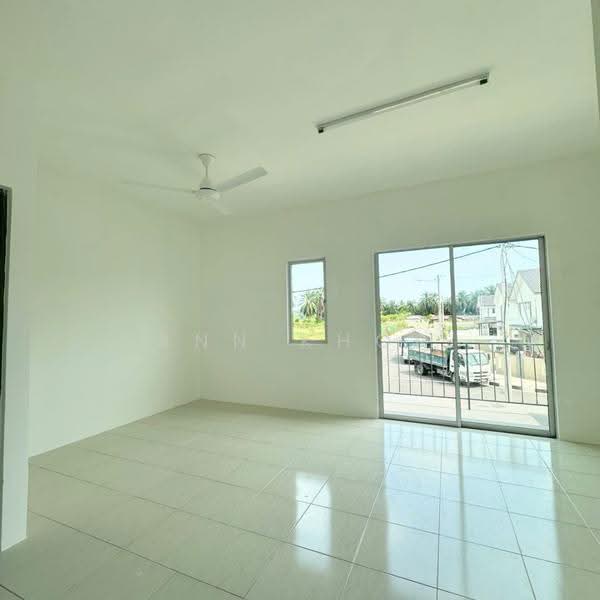Rumah Teres untuk Disewa di Seberang Perai (Penang) - Ann Khor - Living Room - PropertyGuru.com.my