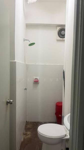 Apartment for Rent at Pinang Laguna - Mike Kuar - Bathroom - PropertyGuru.com.my