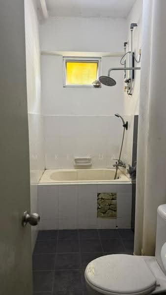 Apartment for Rent at Pinang Laguna - Mike Kuar - Bathroom - PropertyGuru.com.my