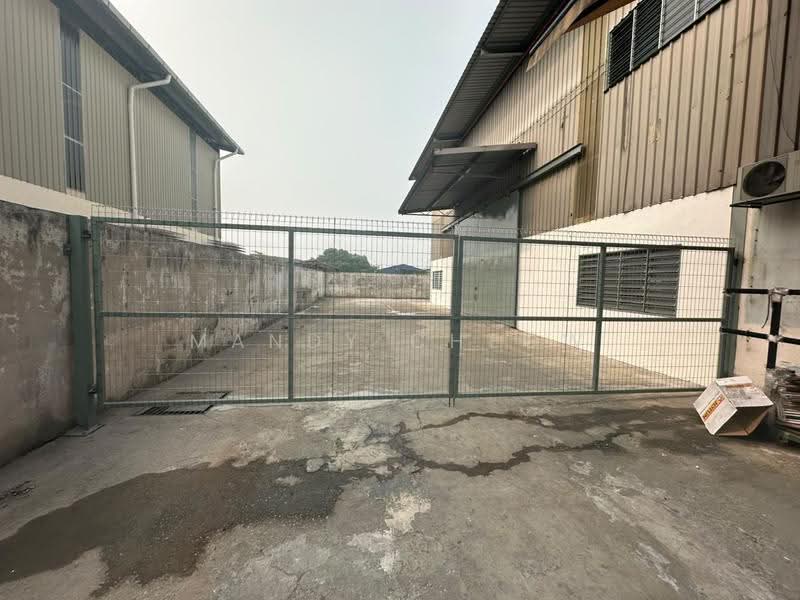 Kilang Kluster untuk Disewa di Kampung Baru Sungai Buloh (Sungai Buloh) - Mandy Cheow - Exterior - PropertyGuru.com.my