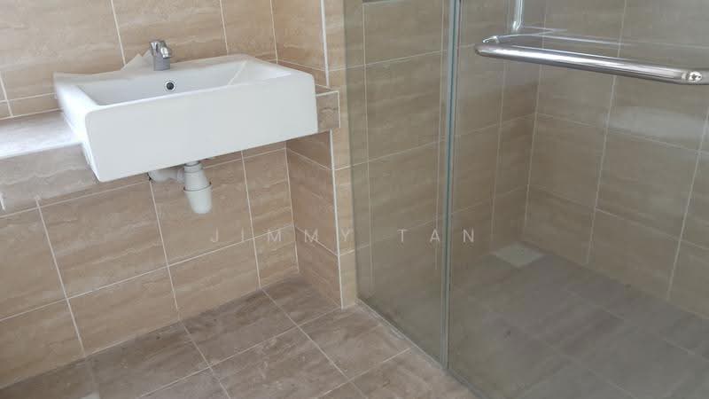 2-storey Terraced House for Sale in Bandar Seri Coalfields (Sungai Buloh) - Jimmy Tan - Bathroom - PropertyGuru.com.my