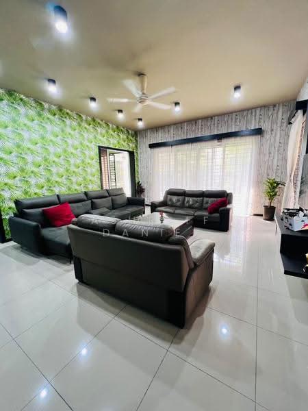 Rumah Teres 2-Tingkat untuk Dijual di Alam Impian (Shah Alam) - Ashraff Daniel - Living Room - PropertyGuru.com.my
